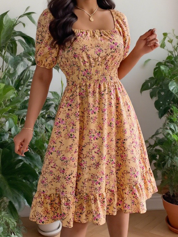 Robe midi élégante à col carré - Summer Clothing Pakistan avis et prix